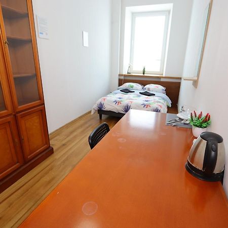 Fantastic Waw - C19 Room E Warszawa Exteriör bild